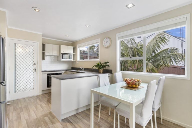 Photo of property in 1/25 Imogene Way, Half Moon Bay, Auckland, 2012