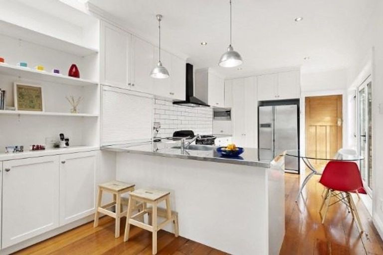 Photo of property in 13 Firth Terrace, Karori, Wellington, 6012