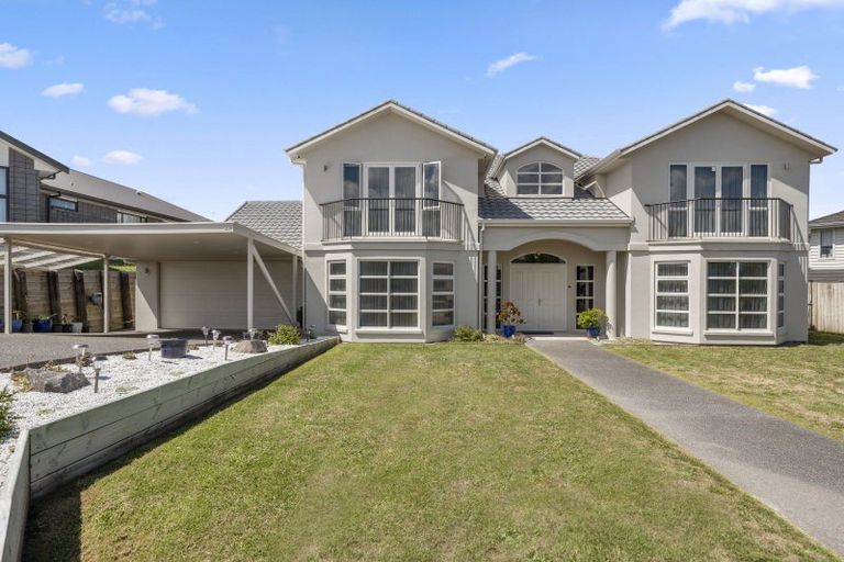 Photo of property in 28 Magnolia Rise, Waipahihi, Taupo, 3330
