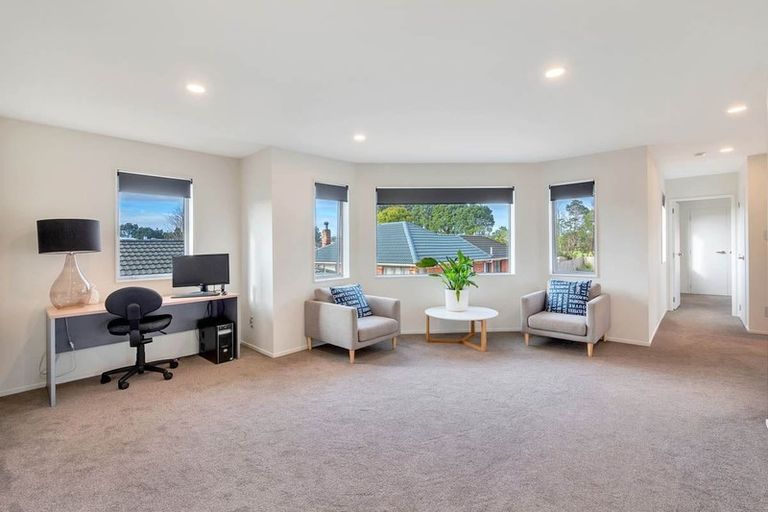 Photo of property in 14a Kotuku Street, Te Atatu Peninsula, Auckland, 0610