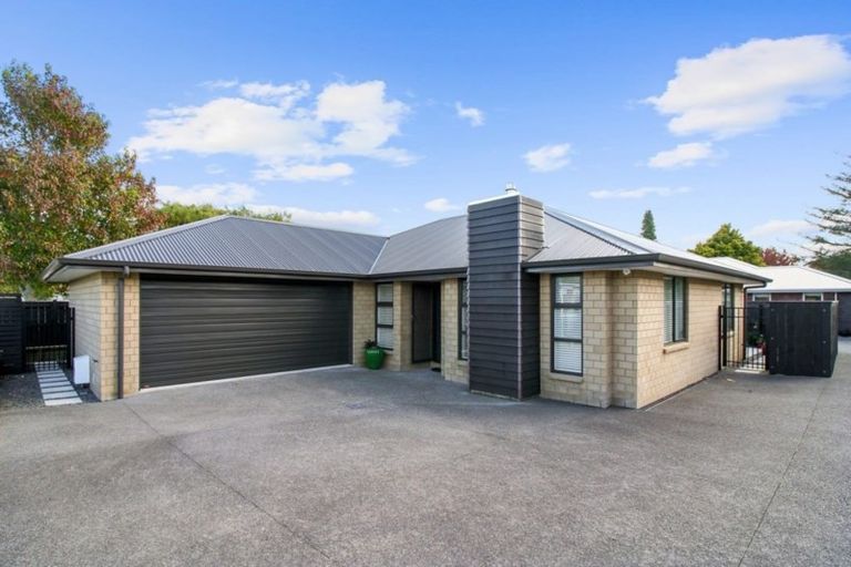 Photo of property in 260 Coronation Avenue, Welbourn, New Plymouth, 4310