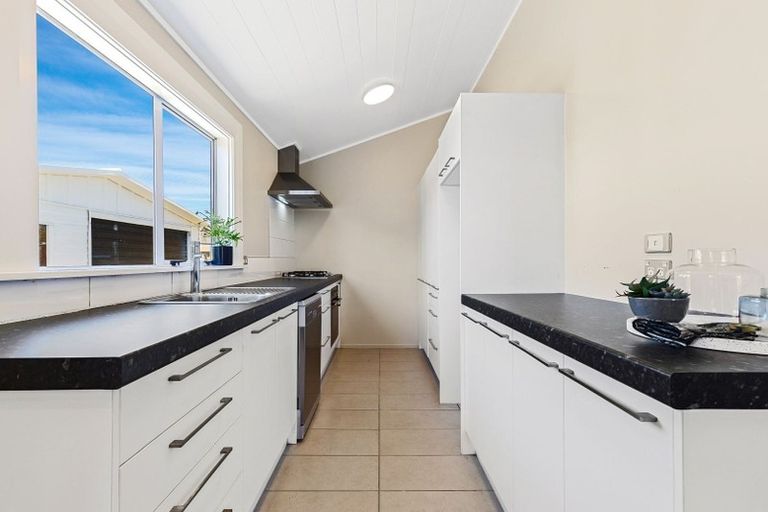 Photo of property in 96 Randolph Street, Woolston, Christchurch, 8062