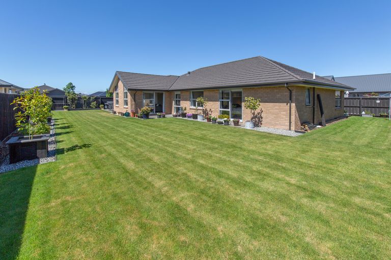 Photo of property in 76 Stanford Way, Rolleston, 7615