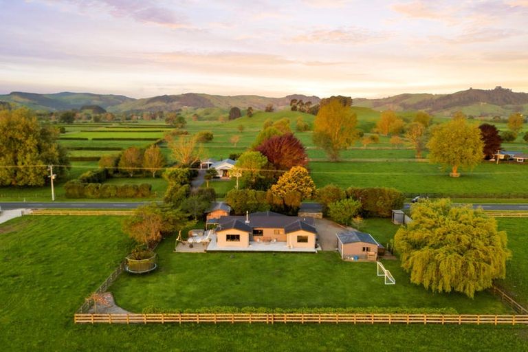 Photo of property in 419 Fencourt Road, Cambridge, 3493