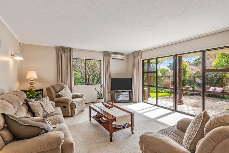 Photo of property in 15 Windsor Avenue, Waikanae, 5036