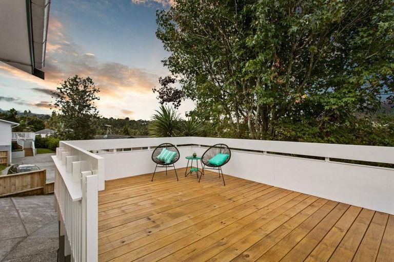 Photo of property in 67 Vandeleur Avenue, Birkdale, Auckland, 0626