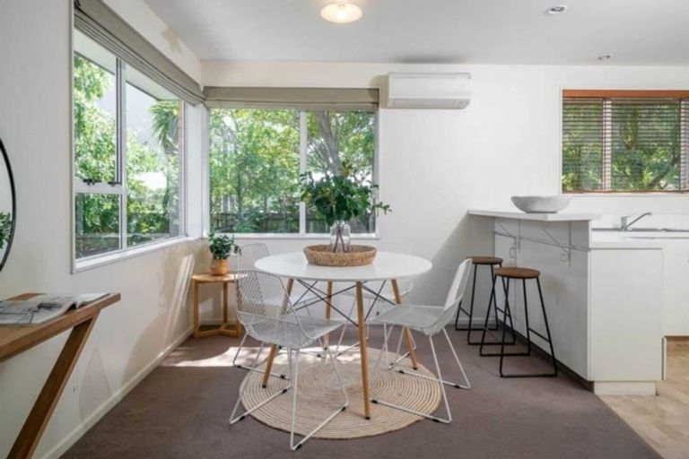 Photo of property in 2/21 Aylesford Street, Mairehau, Christchurch, 8013