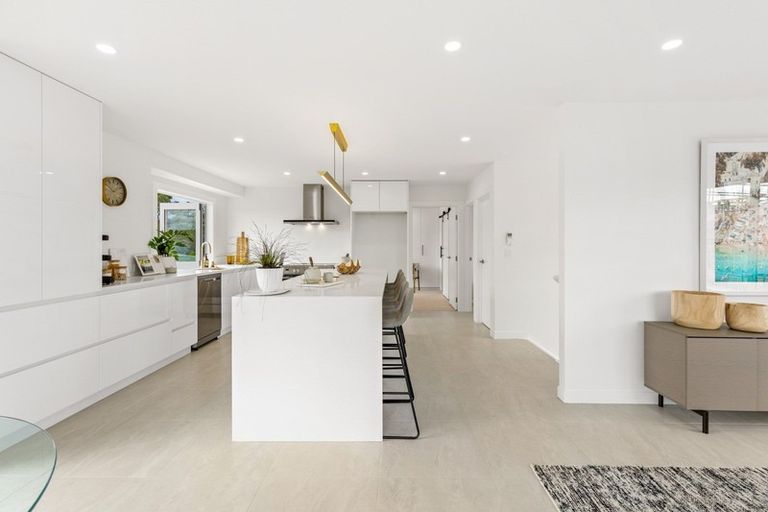 Photo of property in 1/363 Beach Road, Campbells Bay, Auckland, 0630