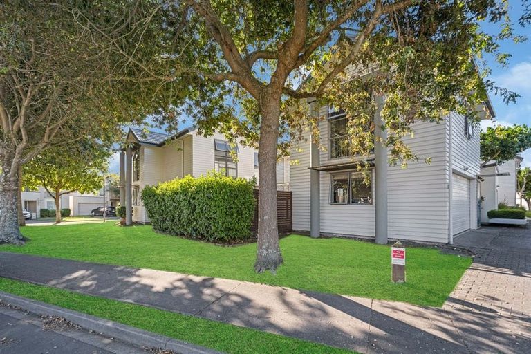 Photo of property in 41 Bruce Pulman Drive, Takanini, 2112