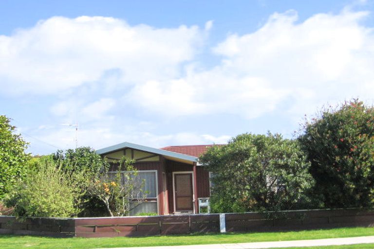 Photo of property in 2/10 Taupo Avenue, Mount Maunganui, 3116