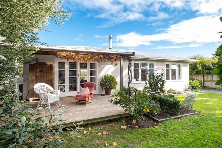 Photo of property in 4 Shrimpton Road, Haumoana, 4102