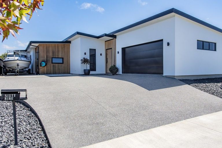 Photo of property in 69 Sutherland Drive, Kaiapoi, 7630