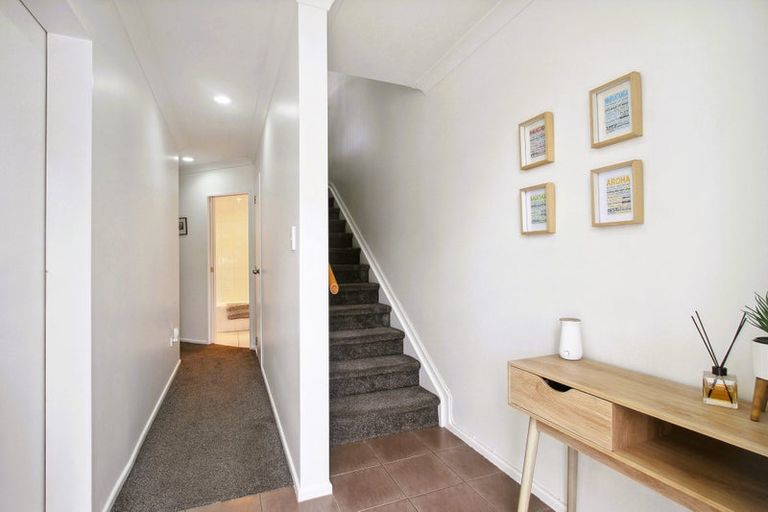 Photo of property in 13 Pooks Road, Ranui, Auckland, 0612