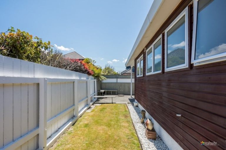 Photo of property in 90a Epuni Street, Epuni, Lower Hutt, 5011