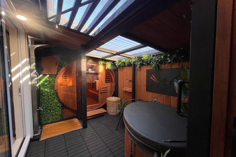 Photo of property in 14 Pounamu Place, Pegasus, 7612