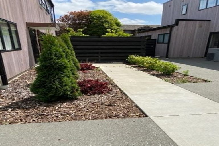 Photo of property in 60b Creyke Road, Ilam, Christchurch, 8041