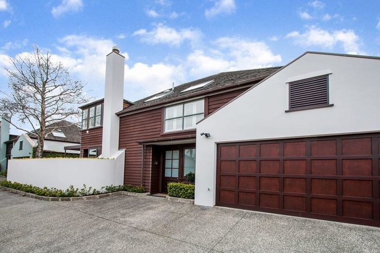 Photo of property in 2/34 Argyle Street, Herne Bay, Auckland, 1011