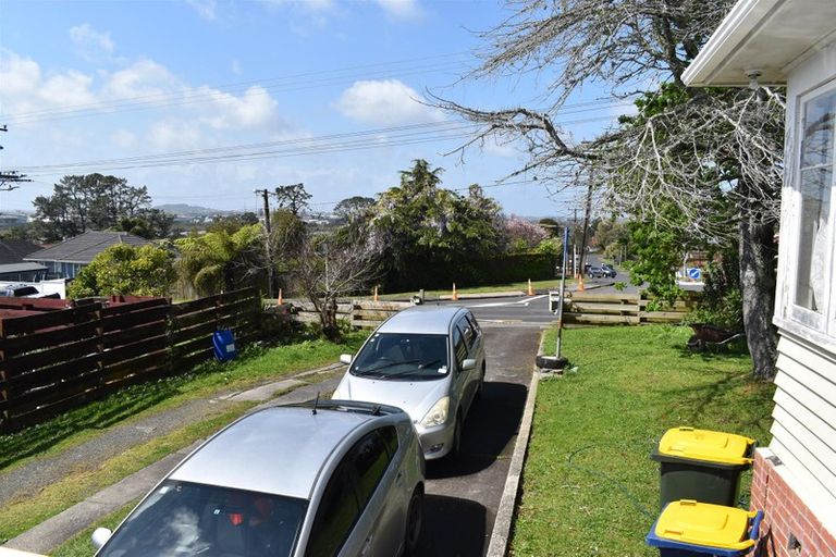 Photo of property in 84 Roberts Road, Te Atatu South, Auckland, 0610