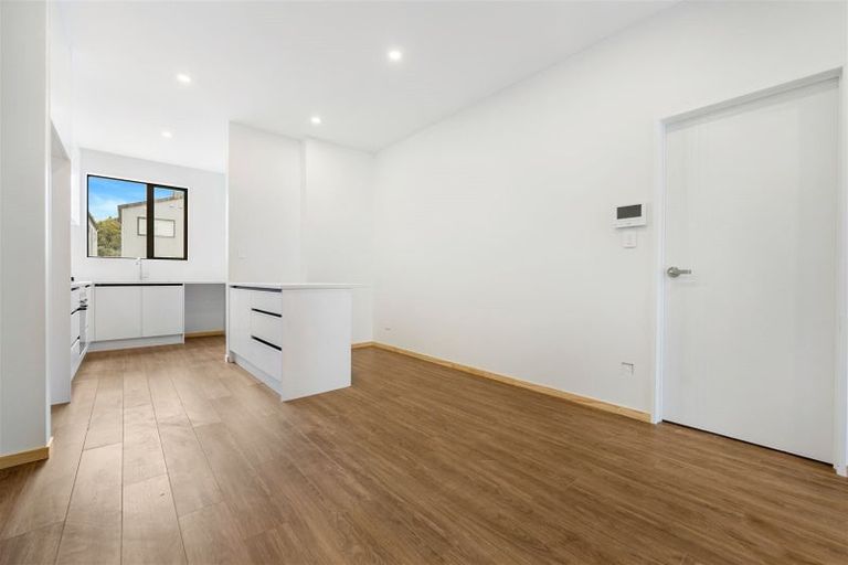 Photo of property in 25 Coast Garden Drive, Hobsonville, Auckland, 0616