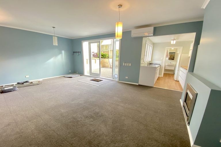 Photo of property in 3/38 Edinburgh Terrace, Berhampore, Wellington, 6023