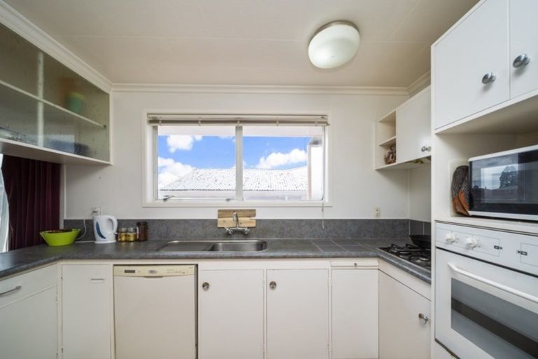 Photo of property in 43 Stafford Street, Waitara, 4320