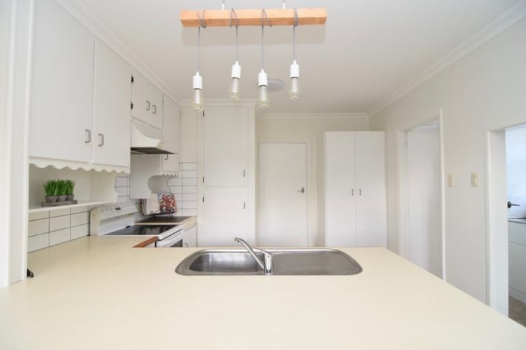 Photo of property in 9 Armstrong Avenue, Carterton, 5713