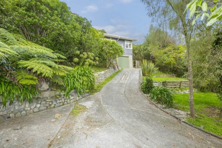 Photo of property in 29 Blue Mountains Road, Silverstream, Upper Hutt, 5019