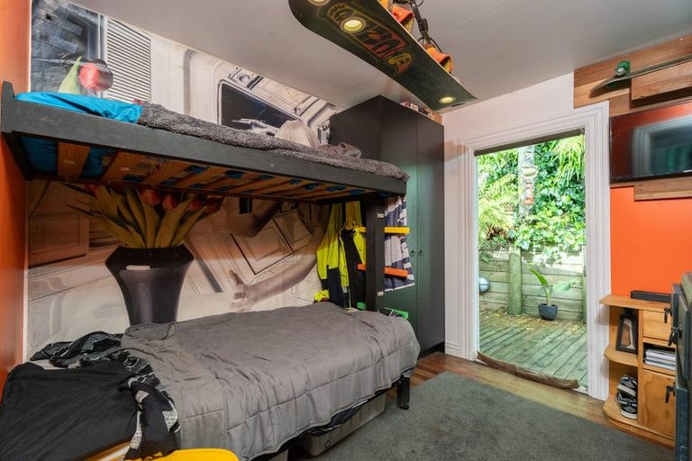 Photo of property in 5 Takutai Road, Pukerua Bay, 5026