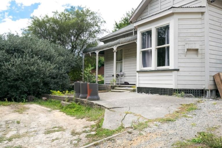 Photo of property in 76 Wairau Road, Picton, 7220