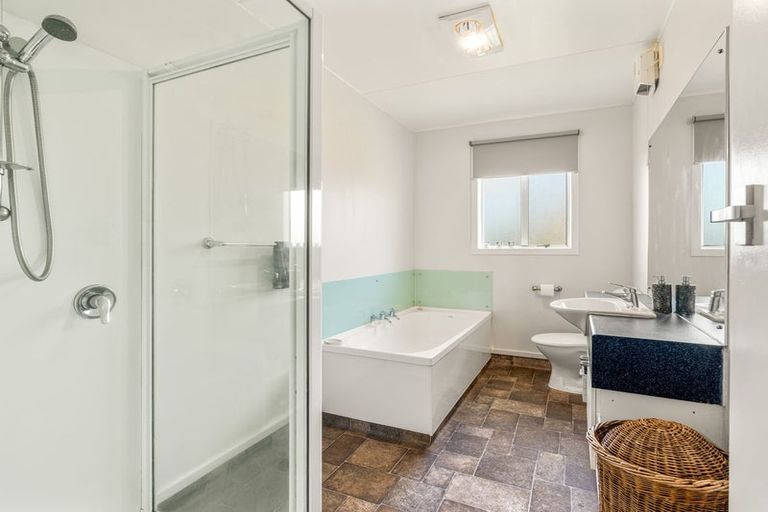 Photo of property in 40 Weir Street, Green Island, Dunedin, 9018