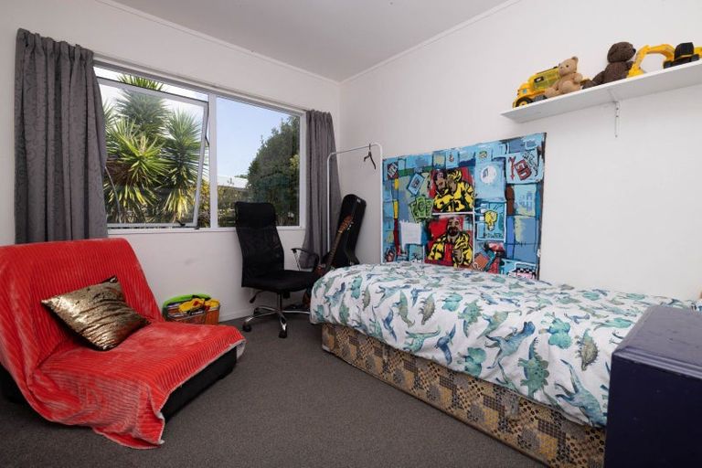 Photo of property in 11b Lyn Grove, Papamoa Beach, Papamoa, 3118