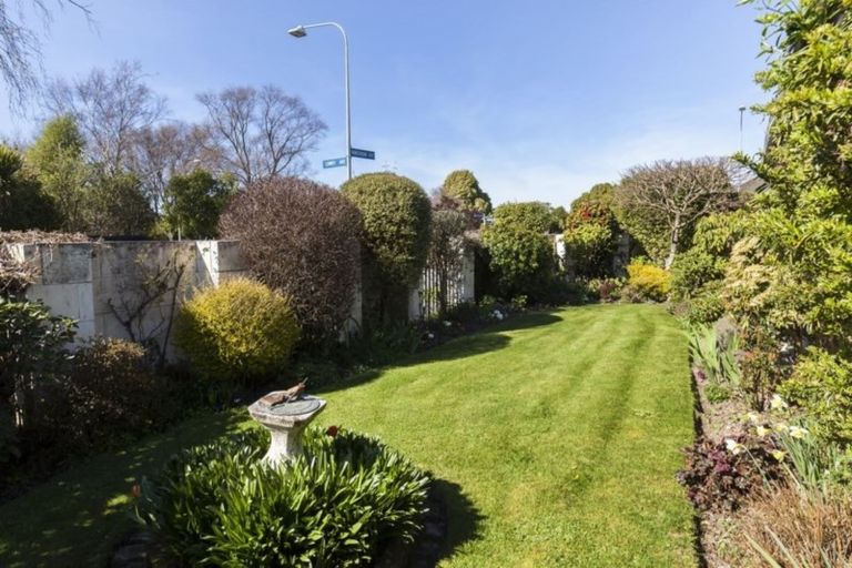 Photo of property in 75 Lowry Avenue, Redwood, Christchurch, 8051