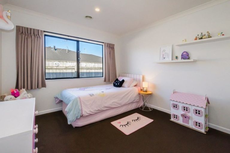 Photo of property in 7 Consort Close, Paraparaumu Beach, Paraparaumu, 5032