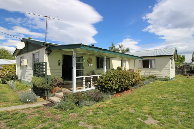 Photo of property in 4 Hallewell Road, Twizel, 7901