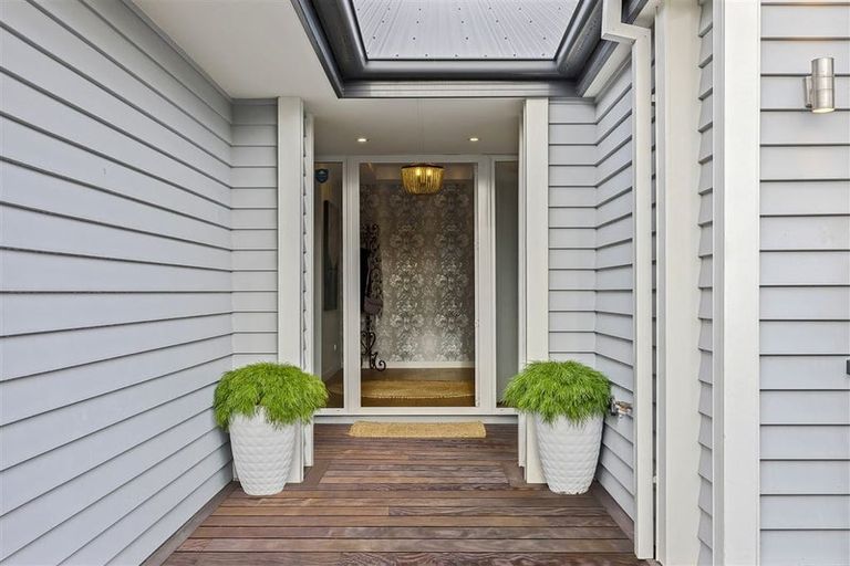 Photo of property in 128 Mays Road, St Albans, Christchurch, 8052