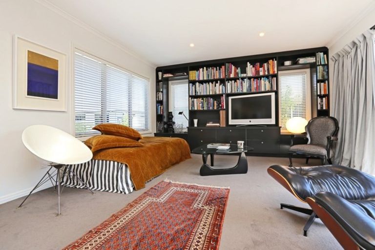 Photo of property in 48a Te Aute Road, Havelock North, 4130