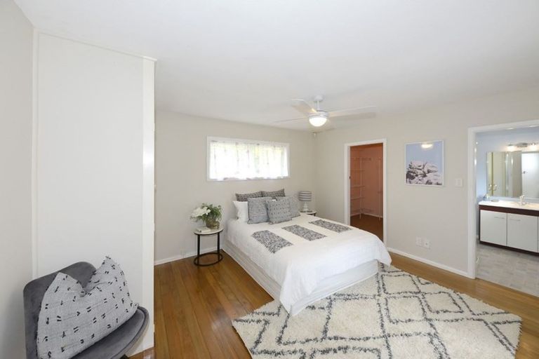 Photo of property in 242 Withells Road, Avonhead, Christchurch, 8042