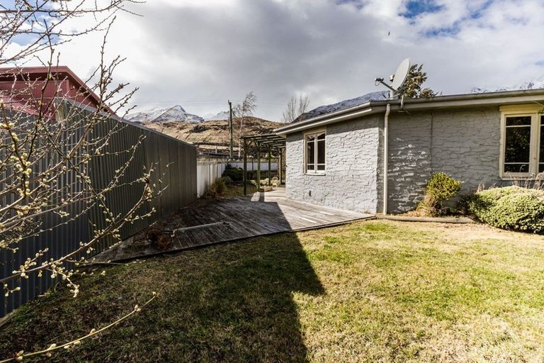 Photo of property in 35 Oban Street, Glenorchy, 9372