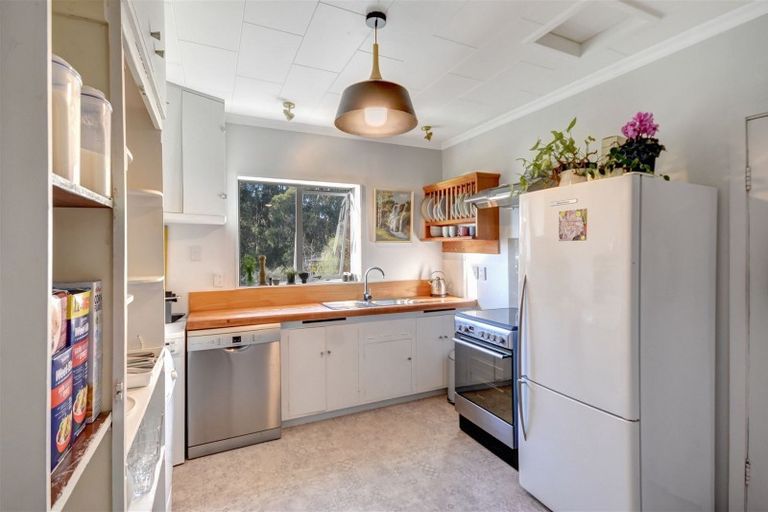 Photo of property in 37 Frances Street, Broad Bay, Dunedin, 9014