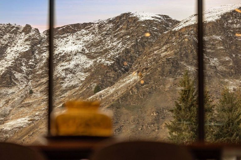 Photo of property in 5 Phoenix Lane, Arthurs Point, Queenstown, 9371