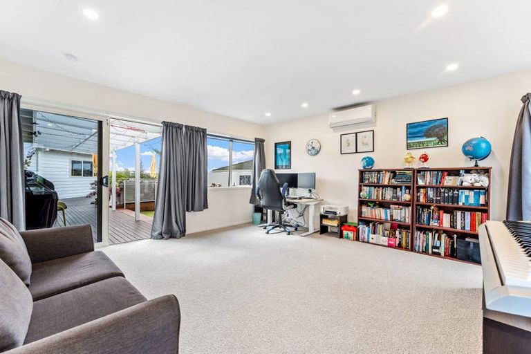 Photo of property in 45 Zealandia Road, Manly, Whangaparaoa, 0930