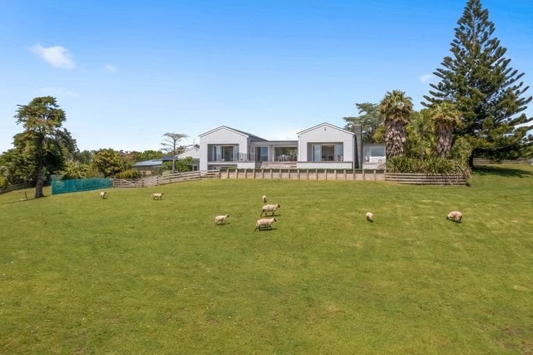 Photo of property in 201 Takatu Road, Tawharanui Peninsula, Warkworth, 0986