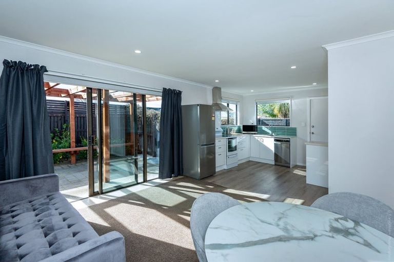 Photo of property in 1/63 Bridge Street, New Brighton, Christchurch, 8062