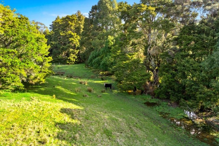 Photo of property in 125a Taylor Road, Waimauku, 0882