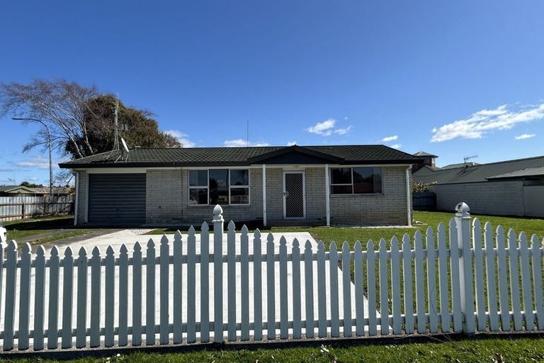 Photo of property in 40 Tuhikaramea Road, Dinsdale, Hamilton, 3204