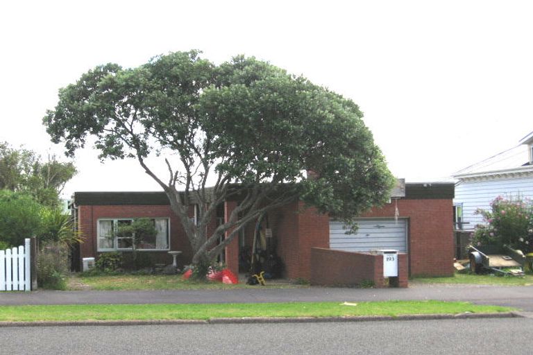 Photo of property in 193 Victoria Road, Devonport, Auckland, 0624