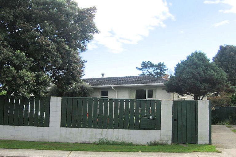 Photo of property in 5 Awatea Avenue, Paraparaumu, 5032