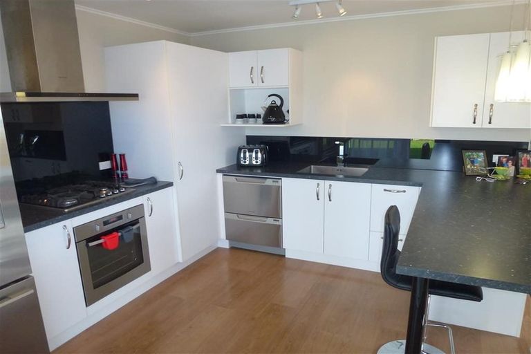 Photo of property in 31 Scott Road, Stanmore Bay, Whangaparaoa, 0932