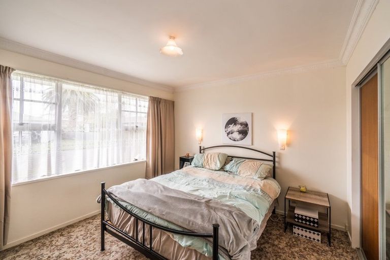 Photo of property in 1 Marsden Place, Awapuni, Palmerston North, 4412