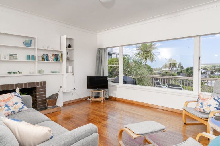 Photo of property in 37 Long Street, Raglan, 3225